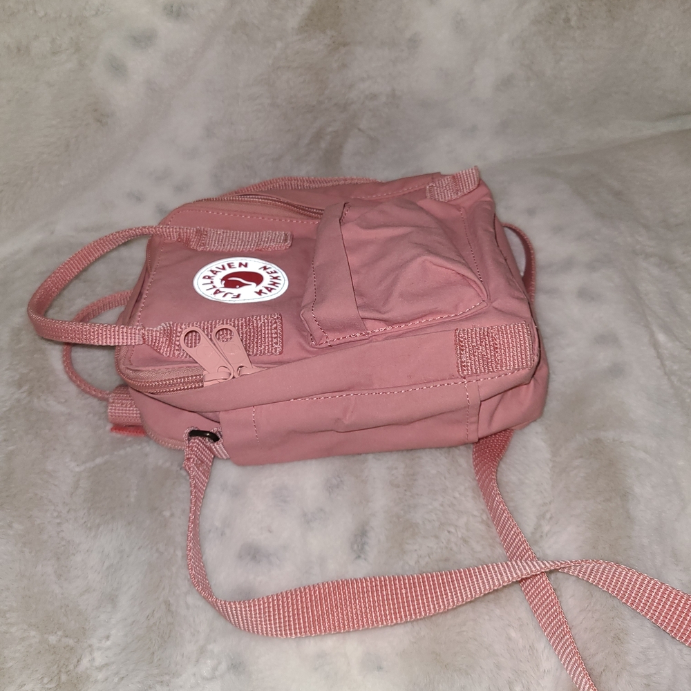 Kånken Mini Pink Backpack - Picture 3 of 6